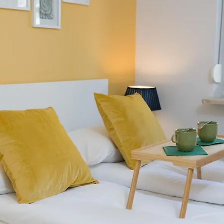 Apartment Czarnieckiego With Free Parking By Renters Posen